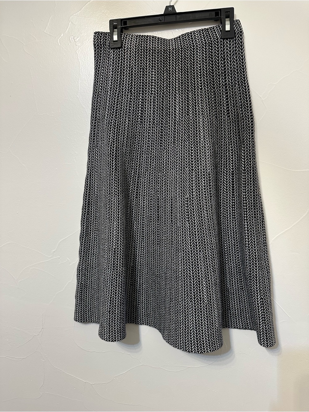 Vila Milano Black and White A-Line Knit Skirt - Picture 3 of 4